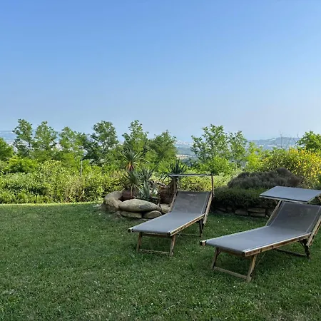 Casa Momi And Bed and breakfast