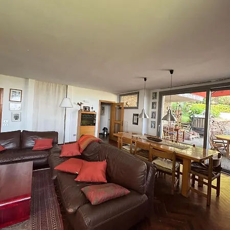 לינה וארוחת בוקר Casa Momi And